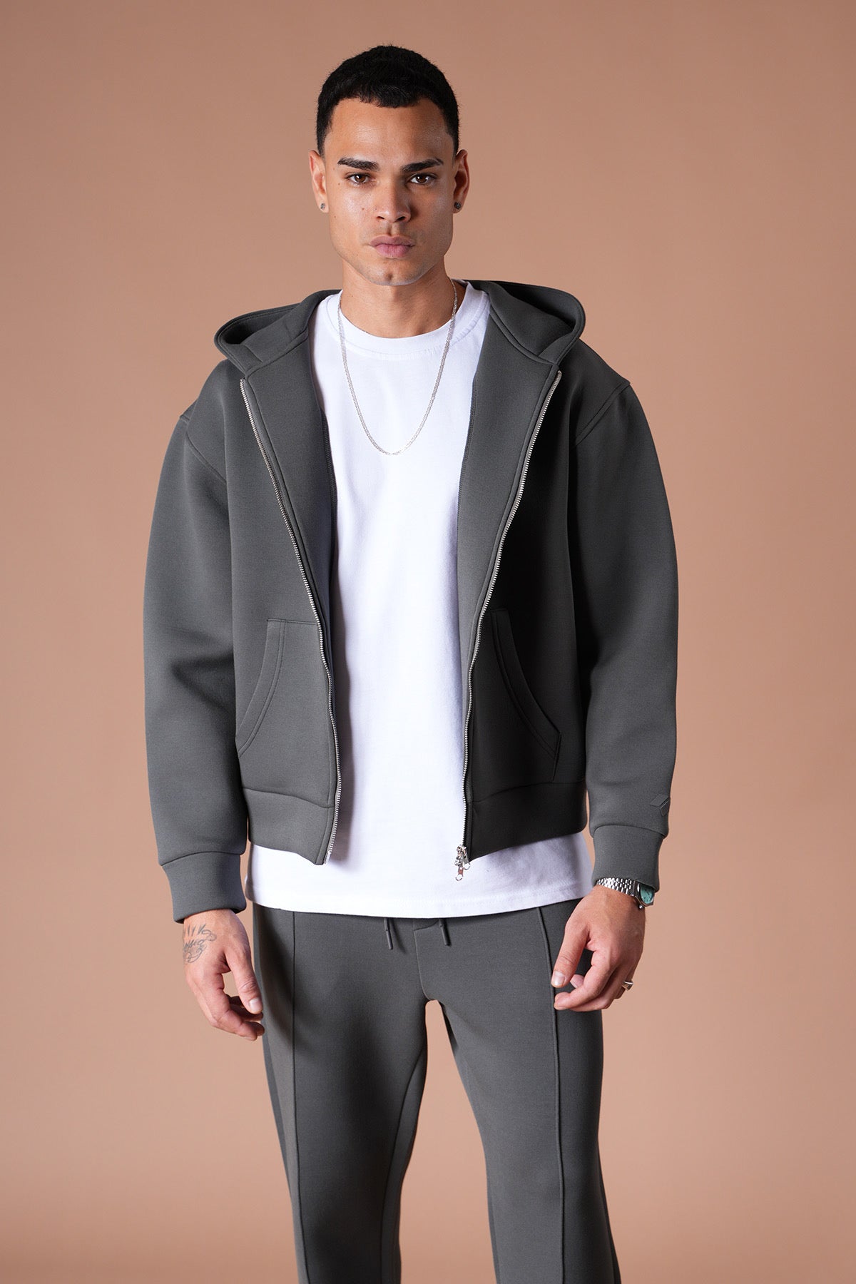 Ensemble Atlas – Anthracite