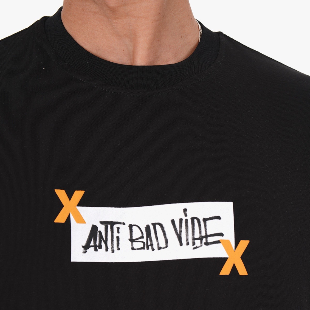 T-shirt Anti Bad Vibes