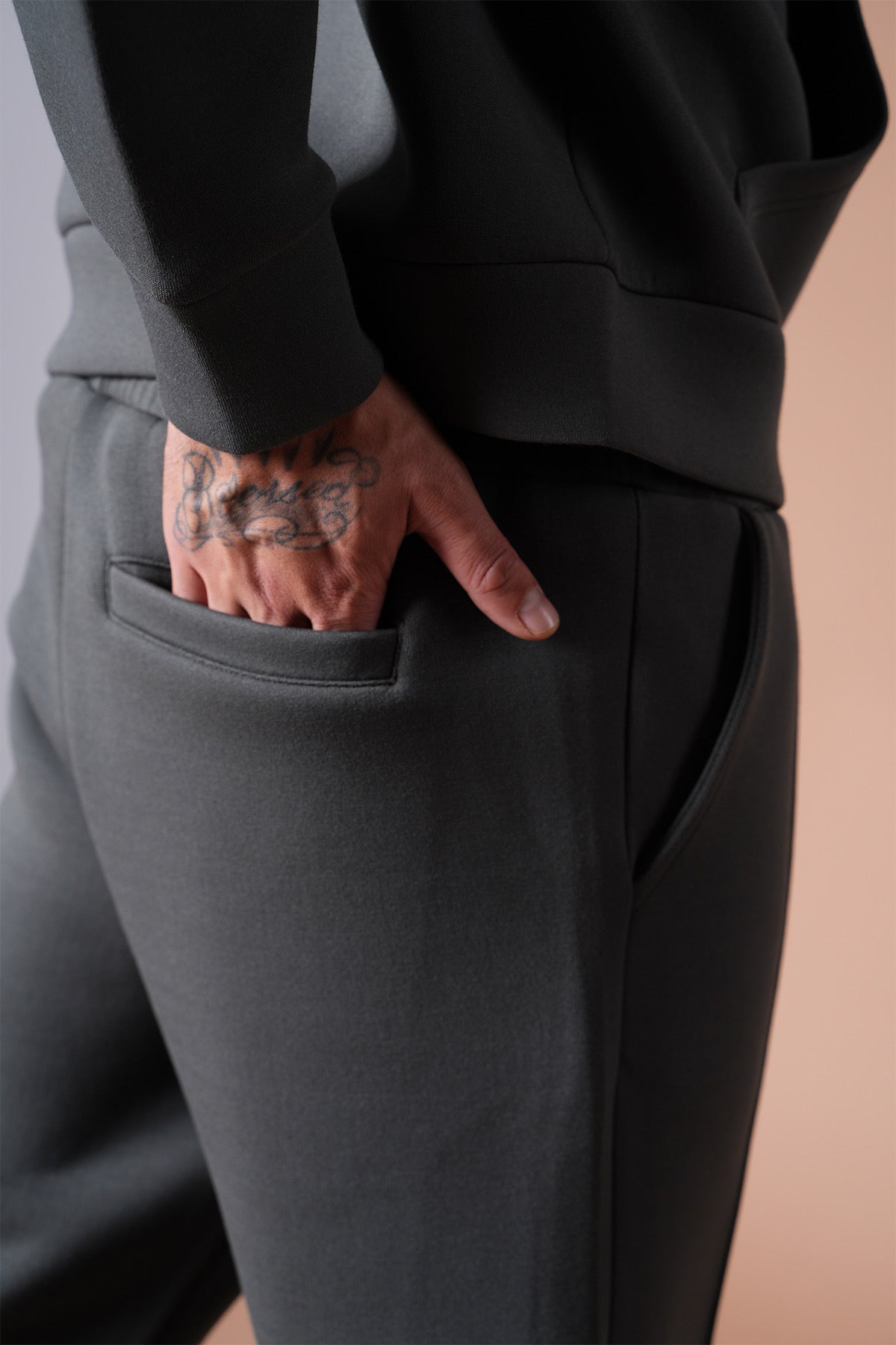 Ensemble Atlas – Anthracite