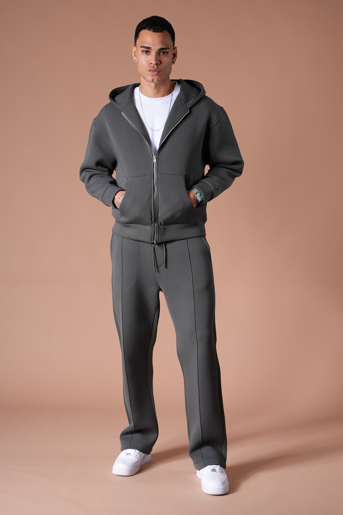 Ensemble Atlas – Anthracite